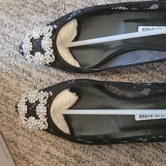 Manolo Blahnik flat - Picture 2 of 5